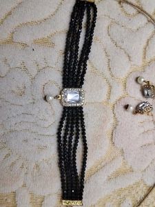 BEADS CHOKER