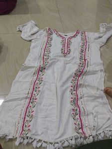 Embroidered Kurta and Pants Set