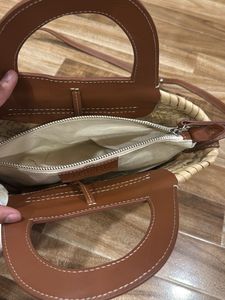 straw sling bag