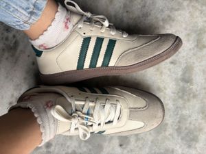Stylish Women's Sneakers