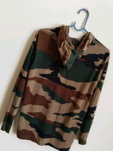 CAMOUFLAGE HOODED And Plum Shirt