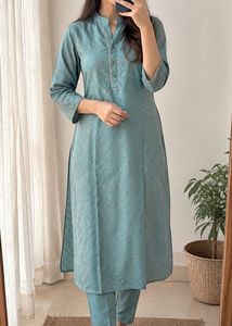 Elegant Teal Kurta with Subtle Print