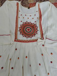 Embroidered White Kurta