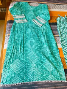 Green Printed Kurta Set with Duppata