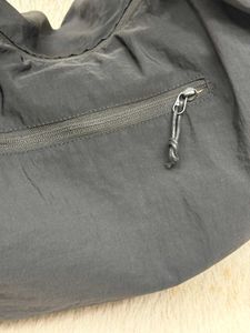 pintresty Super spacious Black tote bag