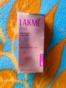 Lakme 9 to 5 Lumi Lit Cream pack of 3