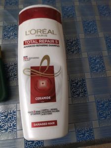Shampoos And Lipstick