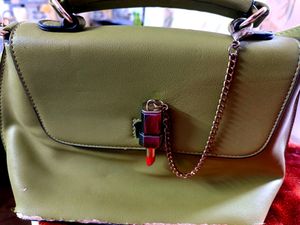 Stylish Green Hand Bag.     Lil Ripped From Its Bottom