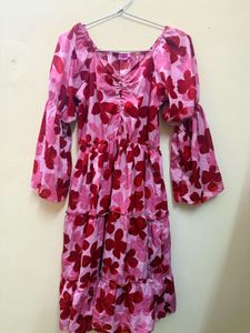 Chic Pink Floral Tiered Dress