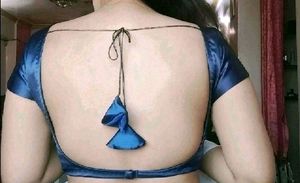 deep neck blouse (non padded)