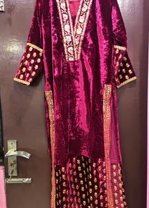 Elegant Maroon Velvet suit and Duppata