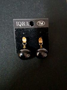 8 Pairs of earnings