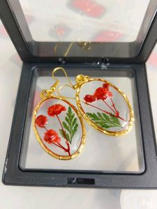 Dried Flower Oval Earrings