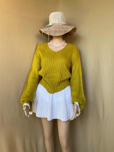 Mustard V-Neck Knit Sweater💛💫