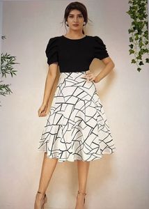 DHUNKI Black & White Knee Length Dress| Size XS