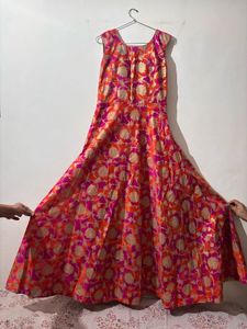 Elegant Red Floral Ethnic Gown