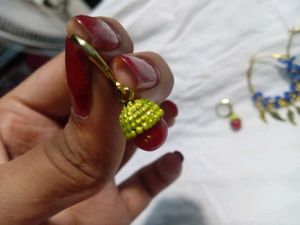 Blue Beaded Gold Leaf Hoop Earrings ✨and a free re