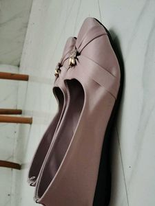 144.Elegant Women's bellies