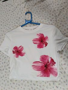 Floral Crop Top 🍓