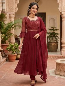 Elegant Maroon Kurta Set with Sequins