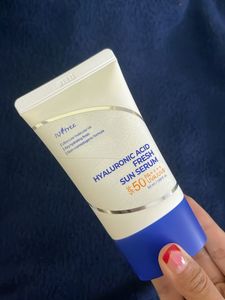 iUNIK Hyaluronic Acid Fresh Sun Serum SPF50