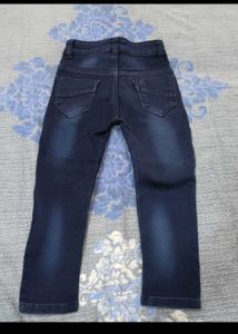 A bundle of Jeans 👖 3pc