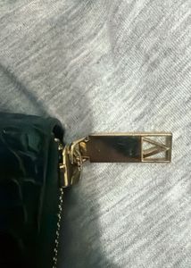 Elegant Green Croc Embossed Wallet