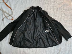 H&amp;M Classic Black Blazer bust 34