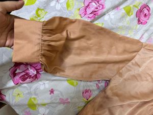 🌸Vero Moda slim-fit shirt