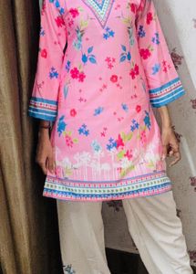 Beautiful Pink Floral Print Kurta
