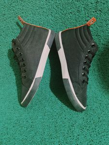 Sparx Men's Casual Shoes. Like New. Good Condition