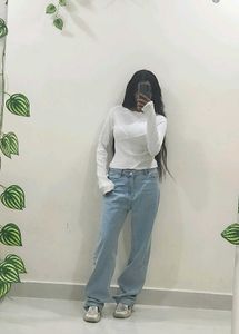 White Ribbed Knit Long Sleeve Crop Top