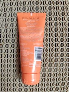 Foxtale Super Glow Face Wash