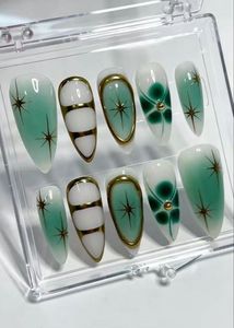 Customise gel Golden CHROME SEA GREEN NAILS