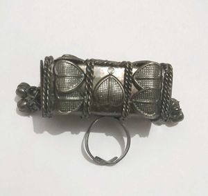 Unique Vintage Silver Ring