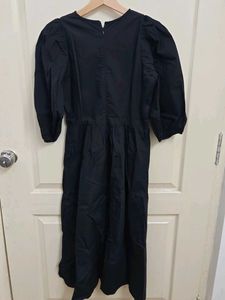 Chic Black Puff Sleeve Midi Dress