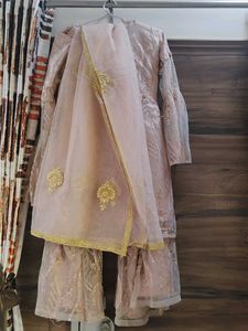 Elegant Pakistani Kurta Set with Dupatta