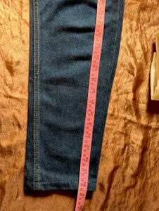 COMBO🎀 Classic Blue Jeans + Off-White Shirt