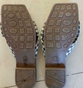 Fine Style Flats - Houndstooth Pattern