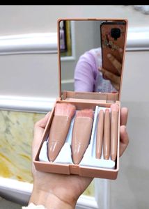 MINI Travel 🧳 MAKEUP BRUSHES KIT😍