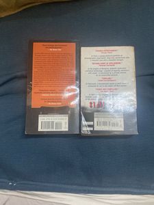 2 books combo John Grisham, Michael crichton