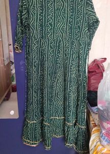 Elegant Green Kurta Set with Embellishments