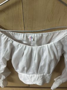 Chic White crop top