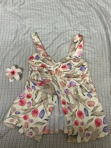 Floral Tulip Print Sleeveless Top