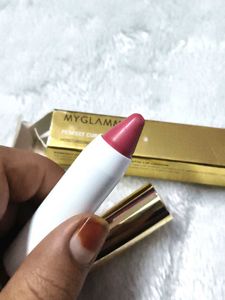 MyGlamm Perfect Curve Matte Lip Crayon