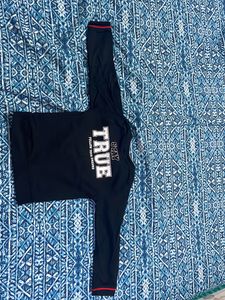 Baby Boy T-shirt Thick Fabric Suitable For Winters