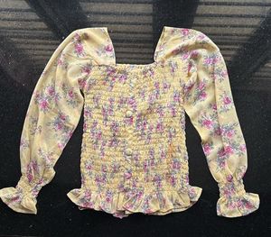 Chic Floral Smocked Puff Sleeve Top