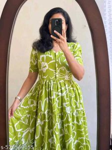 Chic Green Floral Maxi Dress