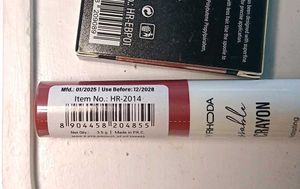 HILARY RHODA Lip Crayon &amp; Eyebrow Drawing