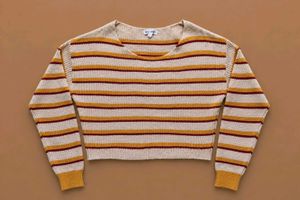 STRIPED CROPPED KNIT SWEATER